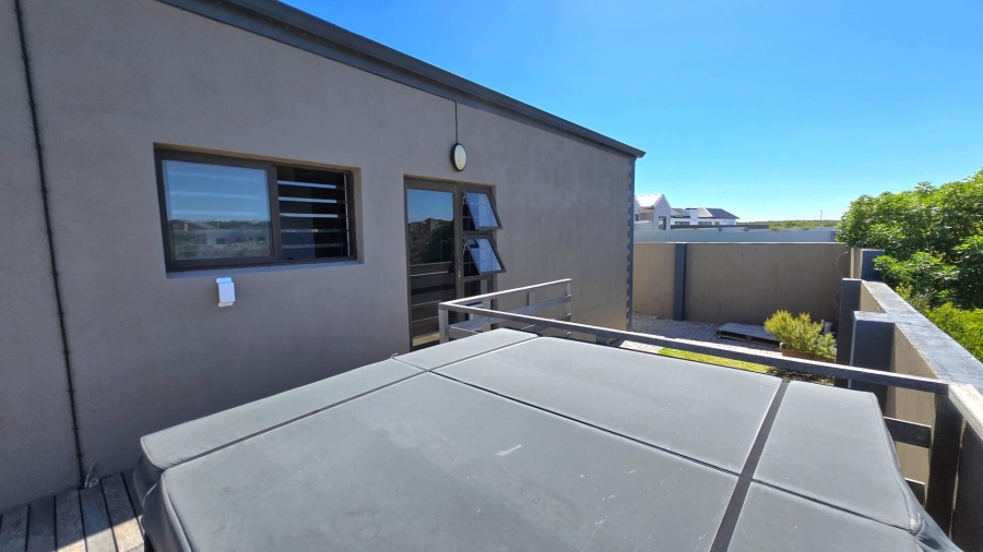 4 Bedroom Property for Sale in Kleinbaai Western Cape